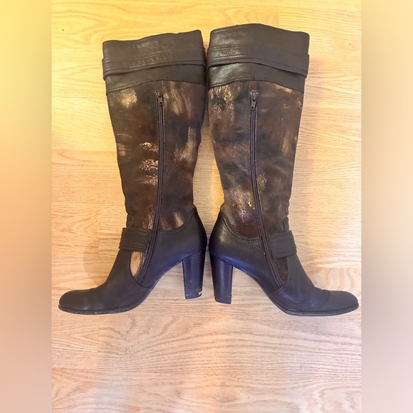 Born Crown Womens Kimber Boots Brown Suede Stacked Heels Buckle Side Zipper 8 M - Picture 8 of 14